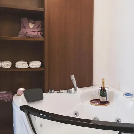 Dream House 2f לינה וארוחת בוקר קליארי